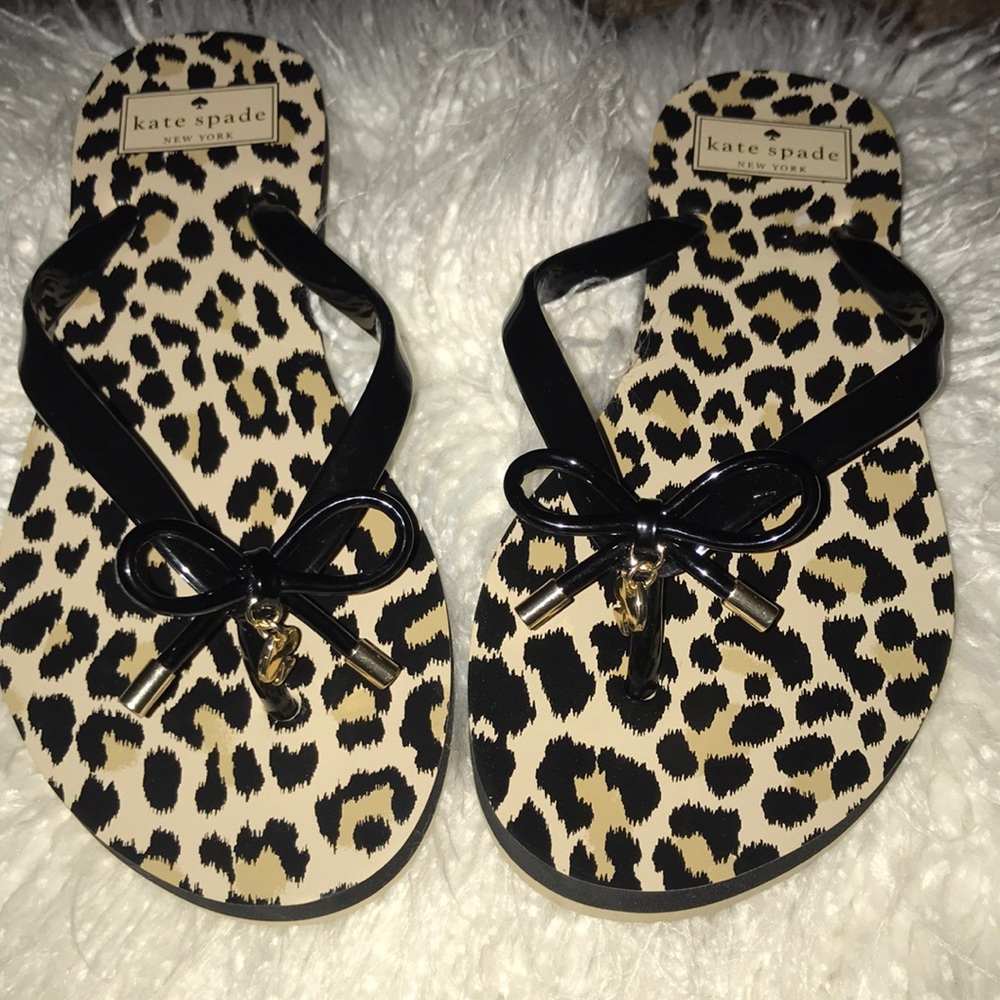 Kate spade leopard flip flops